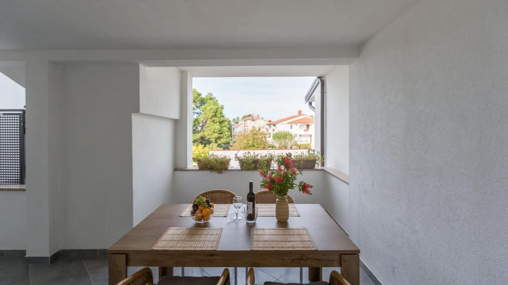 Ferienwohnung Marica 4 In Strandnaehe Mit Parkplatz Poreč Croácia